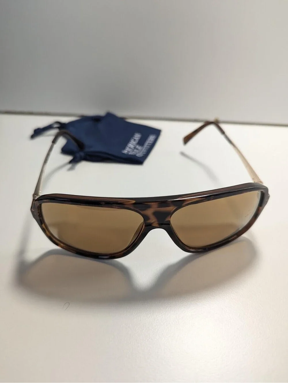 American Eagle Outfitters 3300 Tortoise Oversized Round Sunglasses Metal Legs
